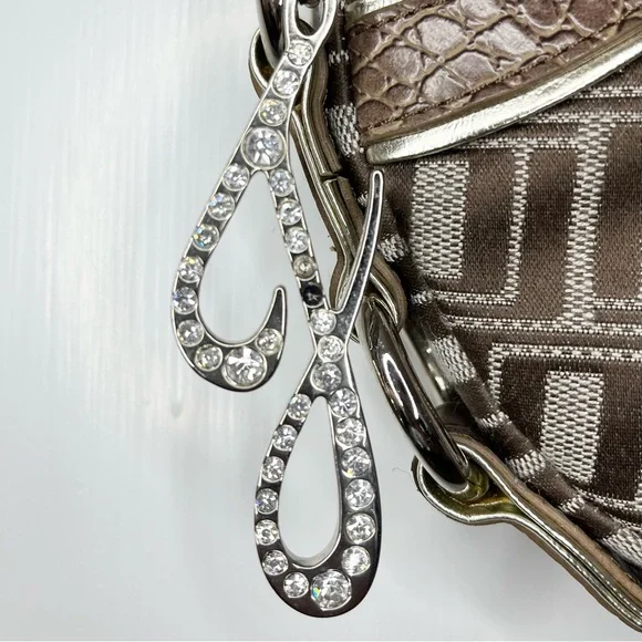 J Lo Hobo Floral Jacquard Natural Shoulder Bag - Picture 6 of 9